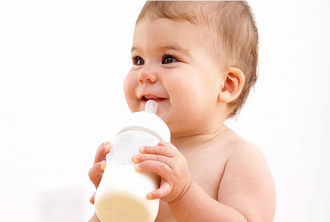 Kinh nghiệm chọn bình sữa tốt cho bé và 3 lầm tưởng mẹ thường mắc phải (3)