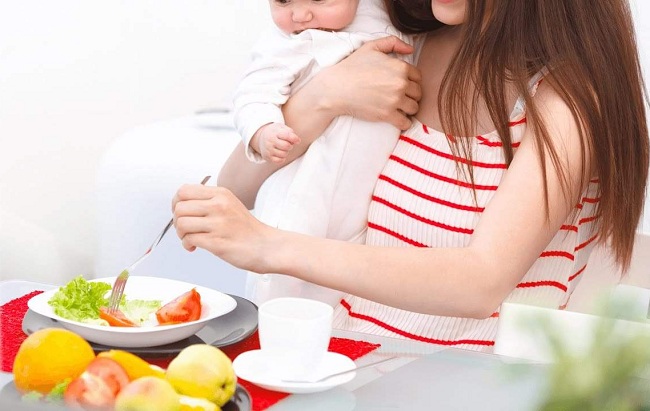 Mẹ cho con bú nên ăn gì để sữa tốt giúp bé tăng cân đều (2)