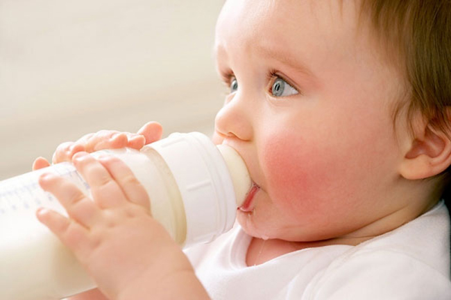 Dị ứng sữa công thức: Nguyên nhân, triệu chứng và biện pháp điều trị (4)
