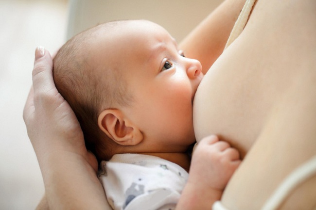 Kỹ năng chăm sóc và bảo vệ bầu ngực tốt cho mẹ nhiều sữa cho con