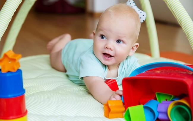 Những lưu ý quan trọng khi chăm sóc trẻ 3 tháng tuổi