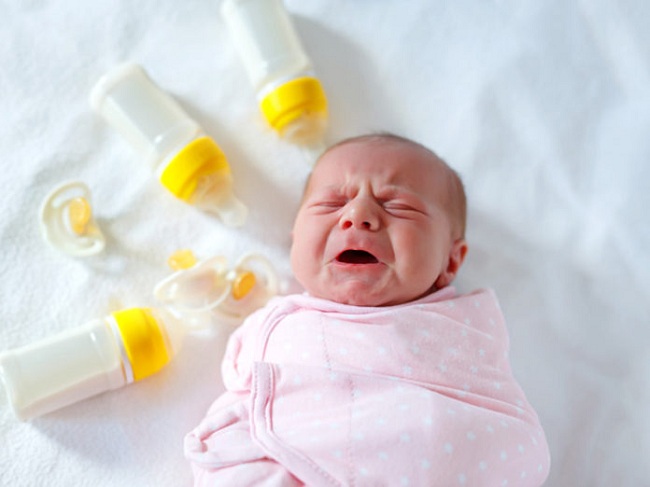 Tác hại của việc thường xuyên đổi sữa công thức cho bé  (2)
